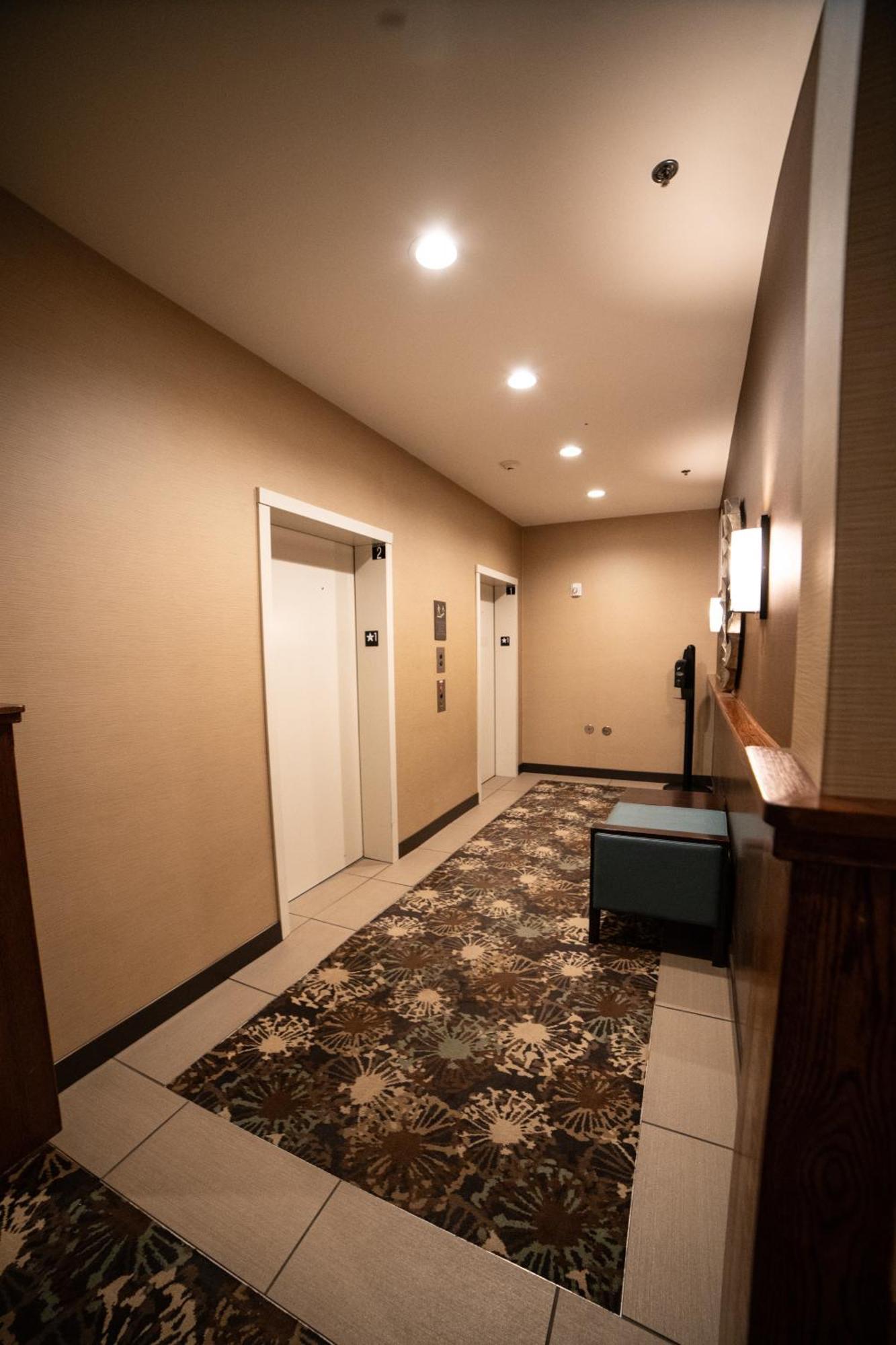Comfort Suites University Brookings megye Kültér fotó