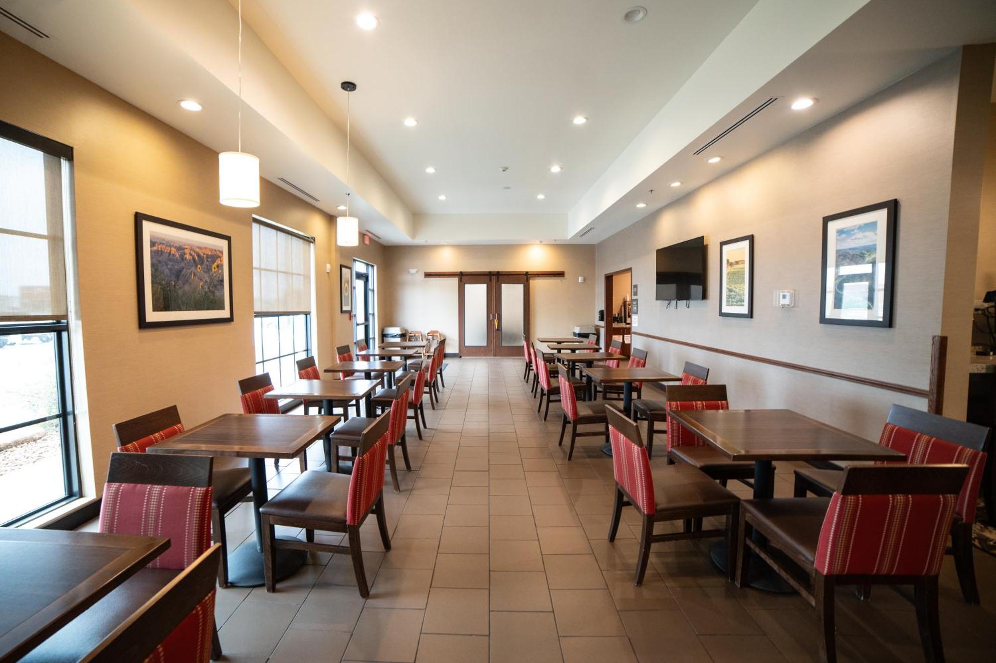 Comfort Suites University Brookings megye Kültér fotó