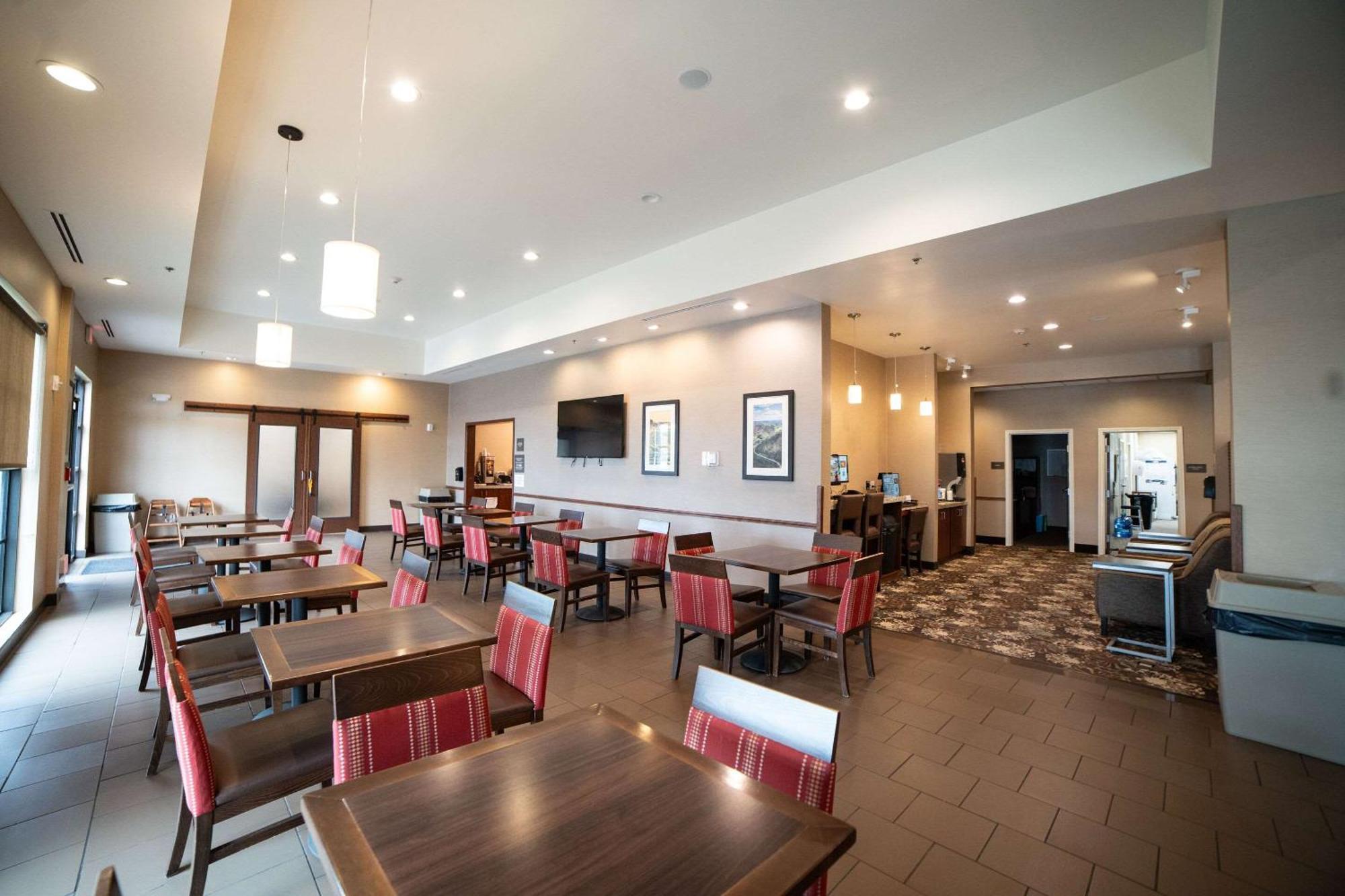 Comfort Suites University Brookings megye Kültér fotó