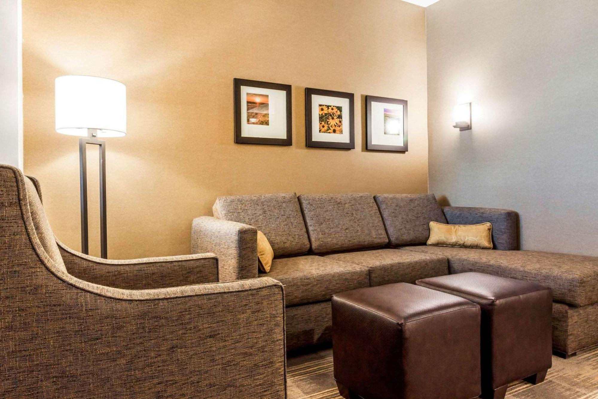 Comfort Suites University Brookings megye Kültér fotó